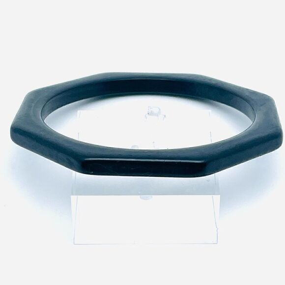 Set of Vintage Black Bakelite Mourning Bangle Bracelets with Cameo Accents - Picture 3 of 16